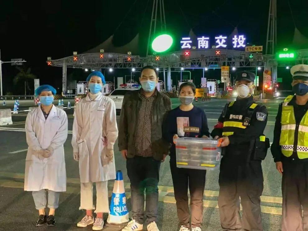 疫情期间送爱心餐